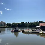 Apartment Fleurs Du 2 Adultes Et 2 Enfants Avec Terrasse Vue Sur Le Et Acces Parc Aquatique Gratuit *