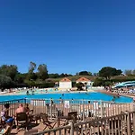 Fleurs Du 2 Adultes Et 2 Enfants Avec Terrasse Vue Sur Le Et Acces Parc Aquatique Gratuit Apartment *