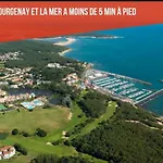 Apartment Fleurs Du 2 Adultes Et 2 Enfants Avec Terrasse Vue Sur Le Et Acces Parc Aquatique Gratuit