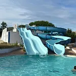 Fleurs Du 2 Adultes Et 2 Enfants Avec Terrasse Vue Sur Le Et Acces Parc Aquatique Gratuit Talmont-Saint-Hilaire