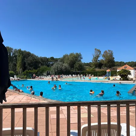 アパート Fleurs Du 2 Adultes Et 2 Enfants Avec Terrasse Vue Sur Le Et Acces Parc Aquatique Gratuit Talmont-Saint-Hilaire