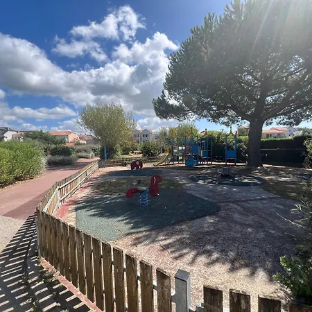 Fleurs Du 2 Adultes Et 2 Enfants Avec Terrasse Vue Sur Le Et Acces Parc Aquatique Gratuit