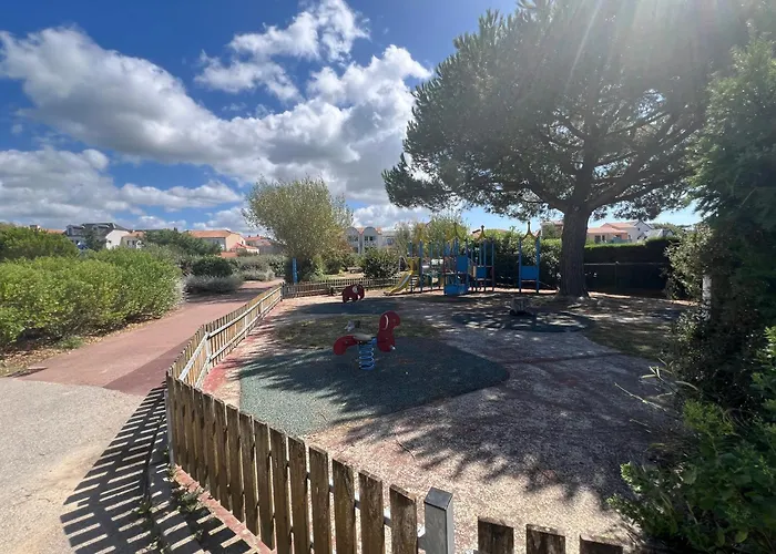 Fleurs Du 2 Adultes Et 2 Enfants Avec Terrasse Vue Sur Le Et Acces Parc Aquatique Gratuit