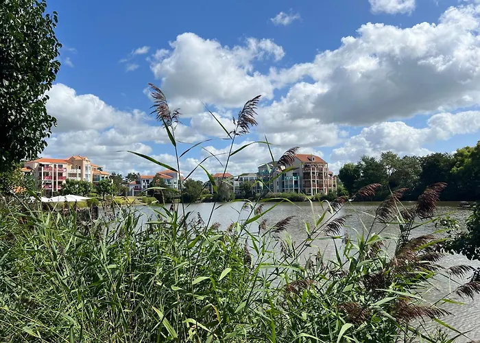 Fleurs Du 2 Adultes Et 2 Enfants Avec Terrasse Vue Sur Le Et Acces Parc Aquatique Gratuit Talmont-Saint-Hilaire