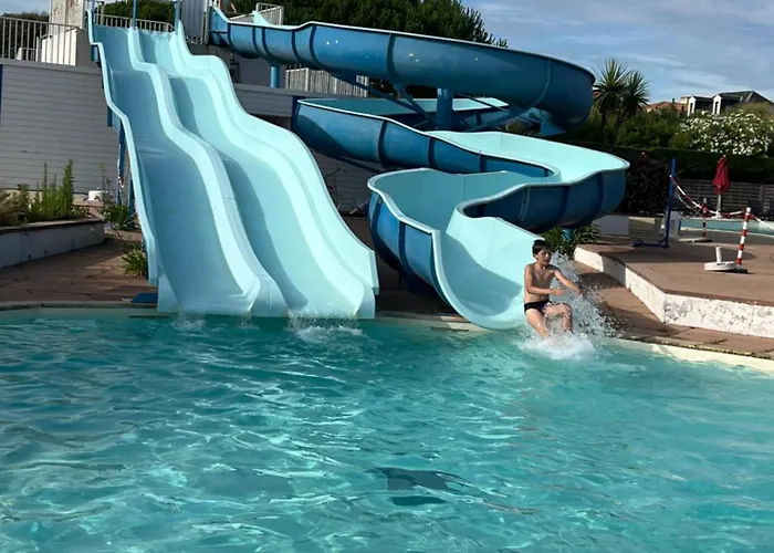 Fleurs Du 2 Adultes Et 2 Enfants Avec Terrasse Vue Sur Le Et Acces Parc Aquatique Gratuit *