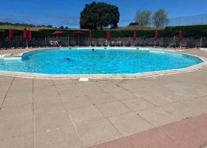 Fleurs Du 2 Adultes Et 2 Enfants Avec Terrasse Vue Sur Le Et Acces Parc Aquatique Gratuit Lejlighed *